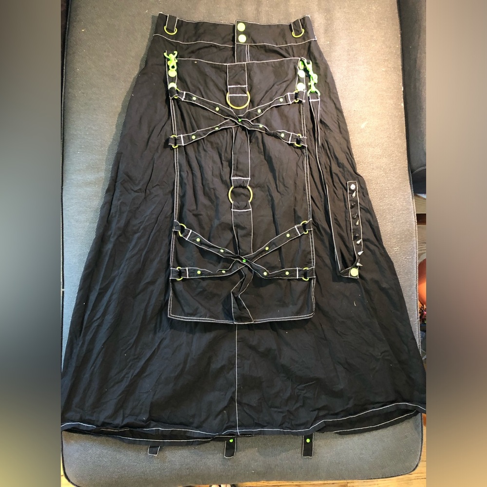 IILIG Y2K Goth Rave Grunge Metal Black Hot Topic Emo Spike Maxi Long Skirt M